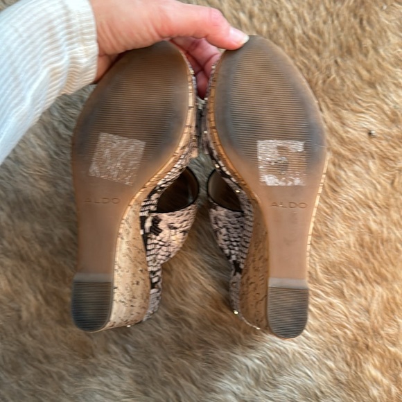 ALDO Wedges - Picture 5 of 12